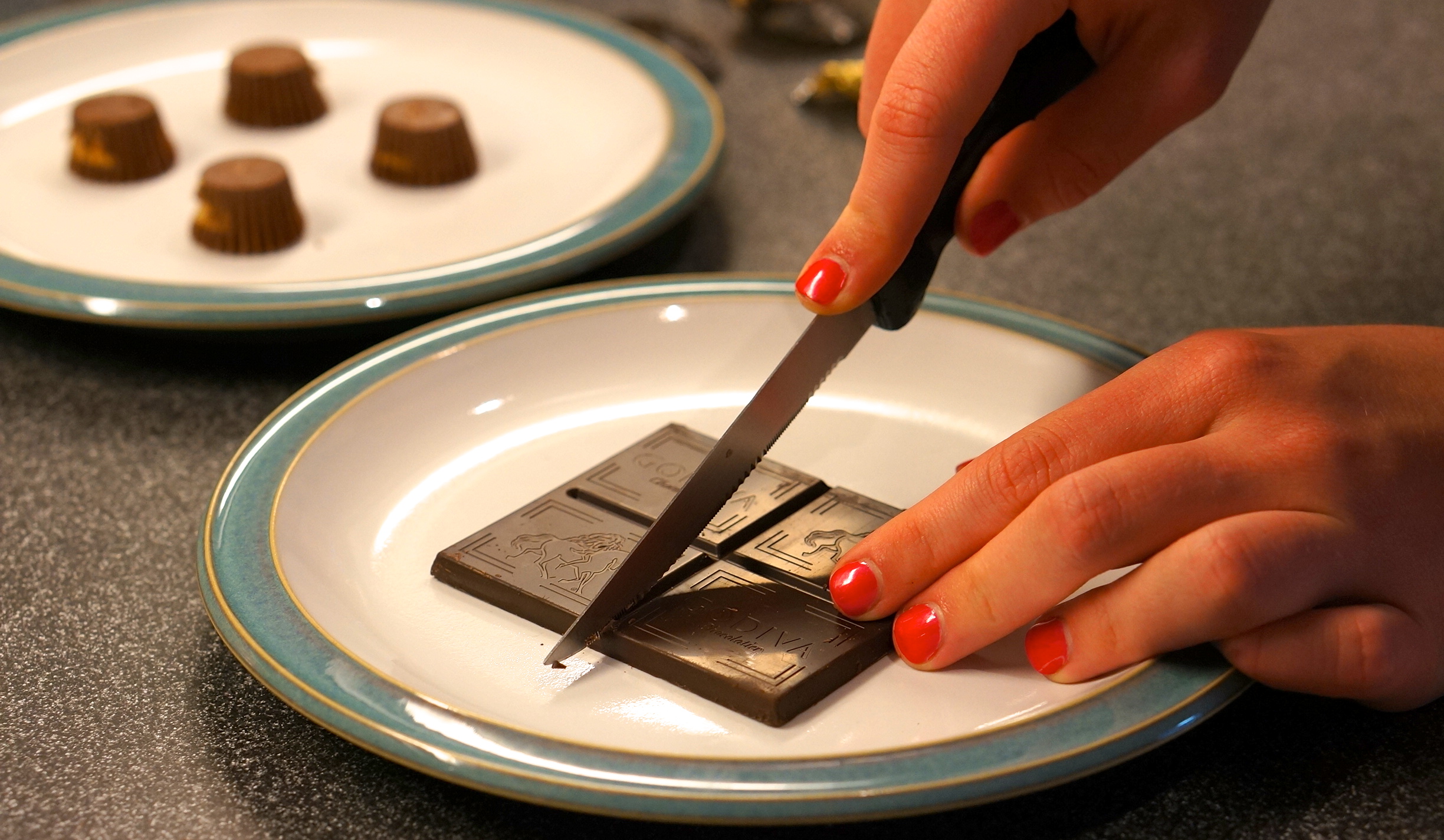 como fazer chocolate graduação caps