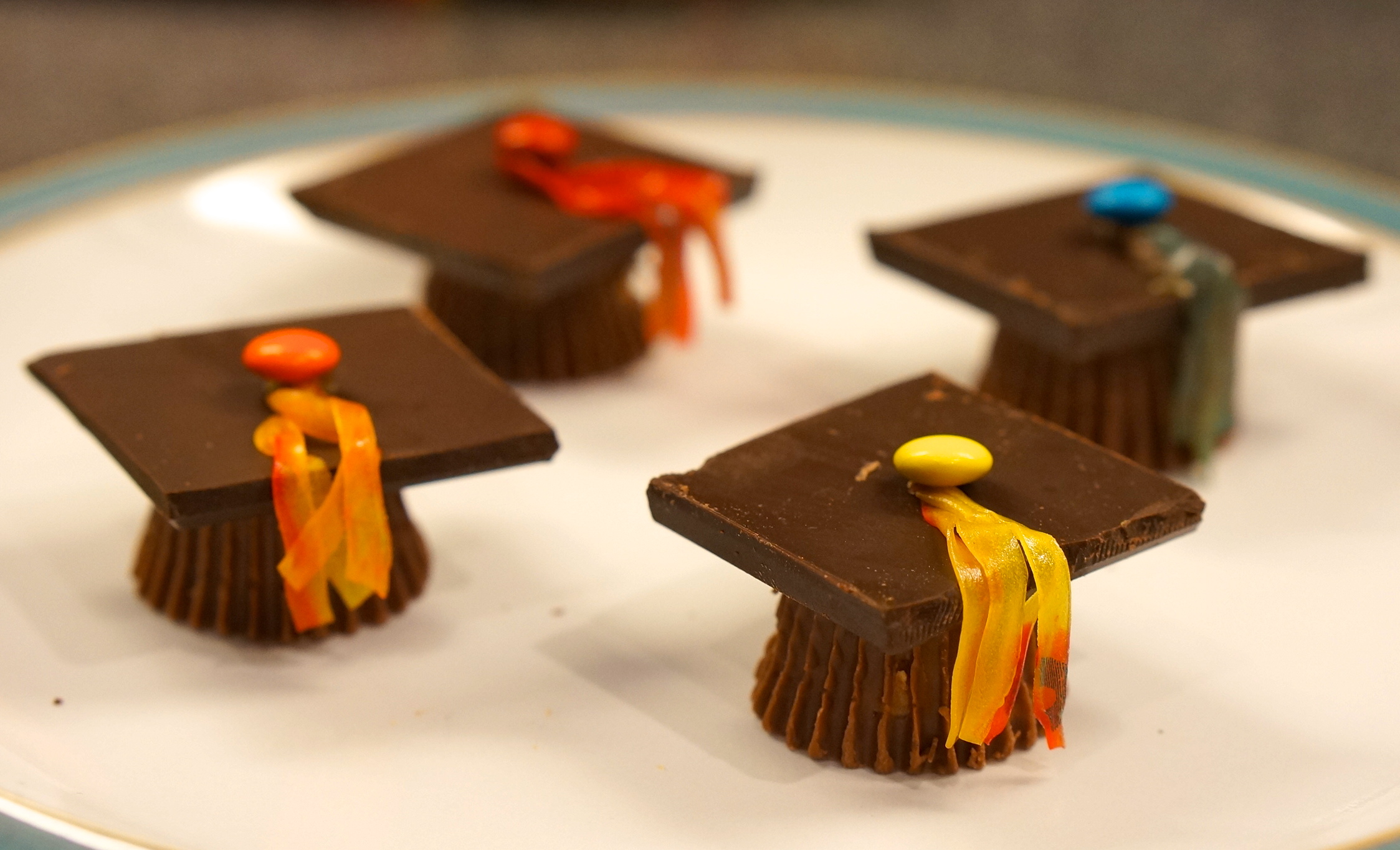 reese's cup Abschlusskappen's cup graduation caps